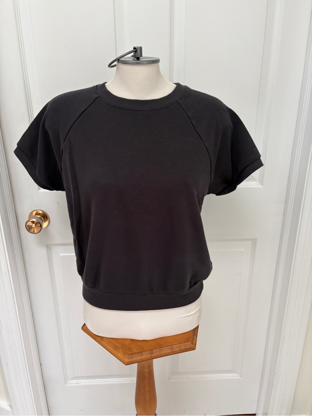 Joe Fresh Black Short Sleeve Pullover Sweatshirt